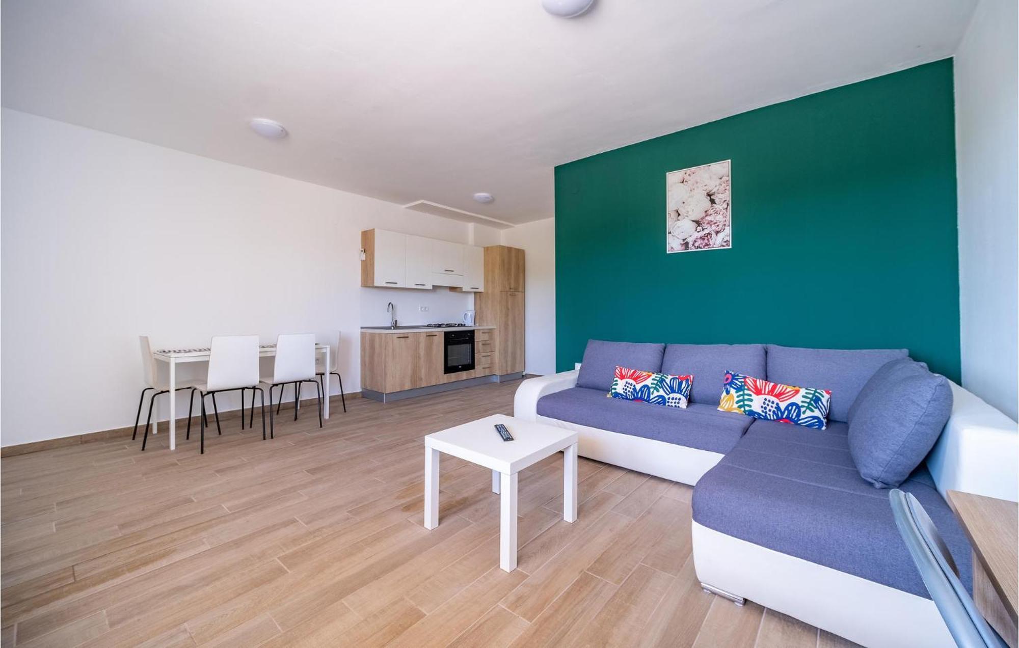 1 Bedroom Beautiful Apartment In רקוביצה מראה חיצוני תמונה
